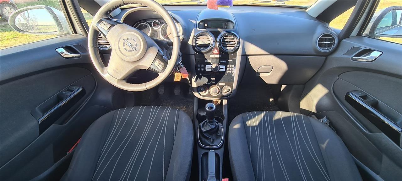 Opel-corsa-