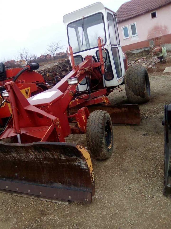 Grader-