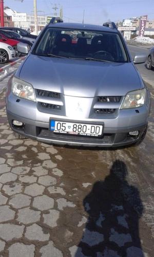 Mitsubish outlander