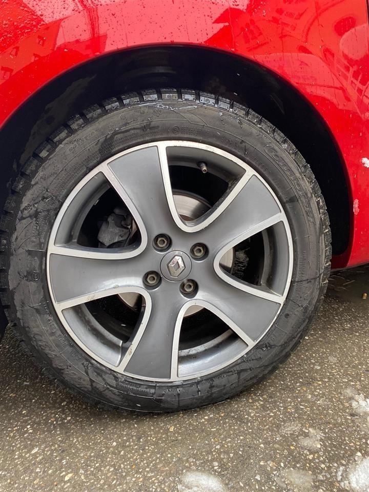 Renault-Clio-