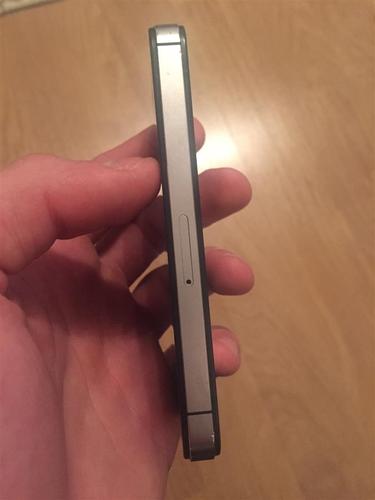 iPhone 4s 