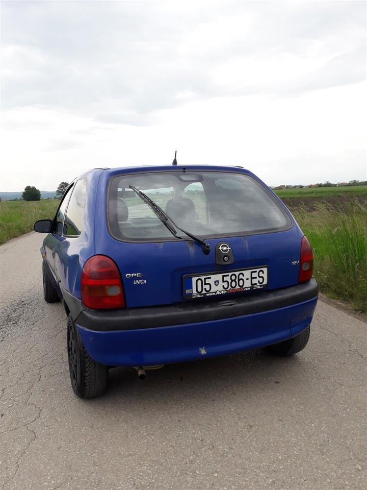 Opel-corsa