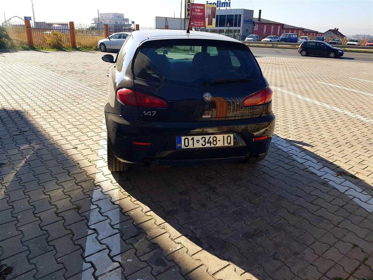 Alfa-Romeo-147