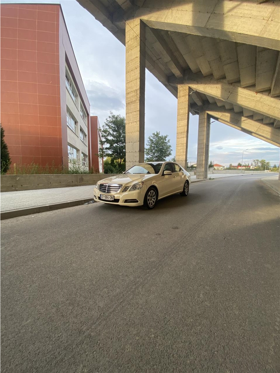 Mercedes-e200