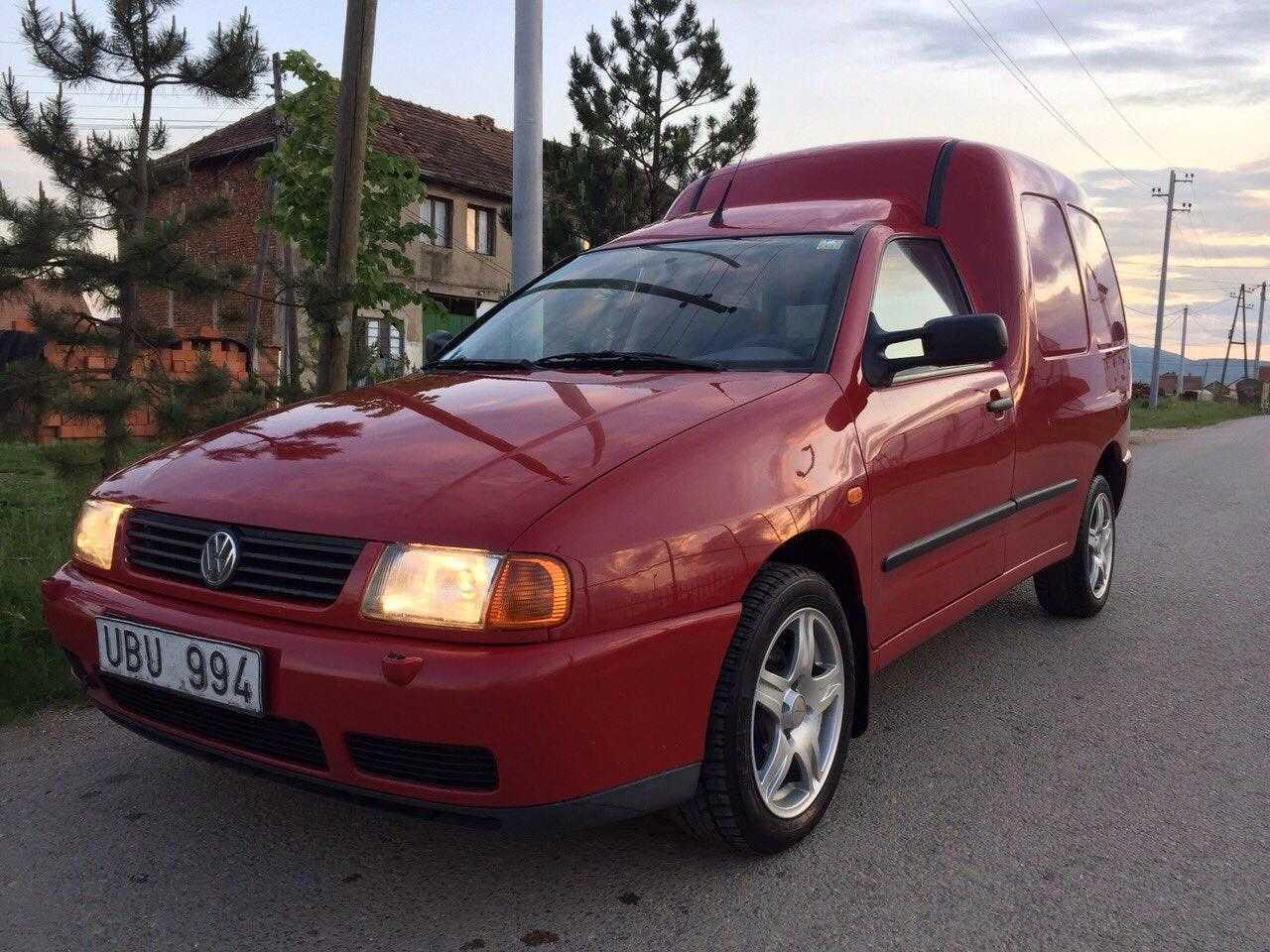 VW-Caddy--03-