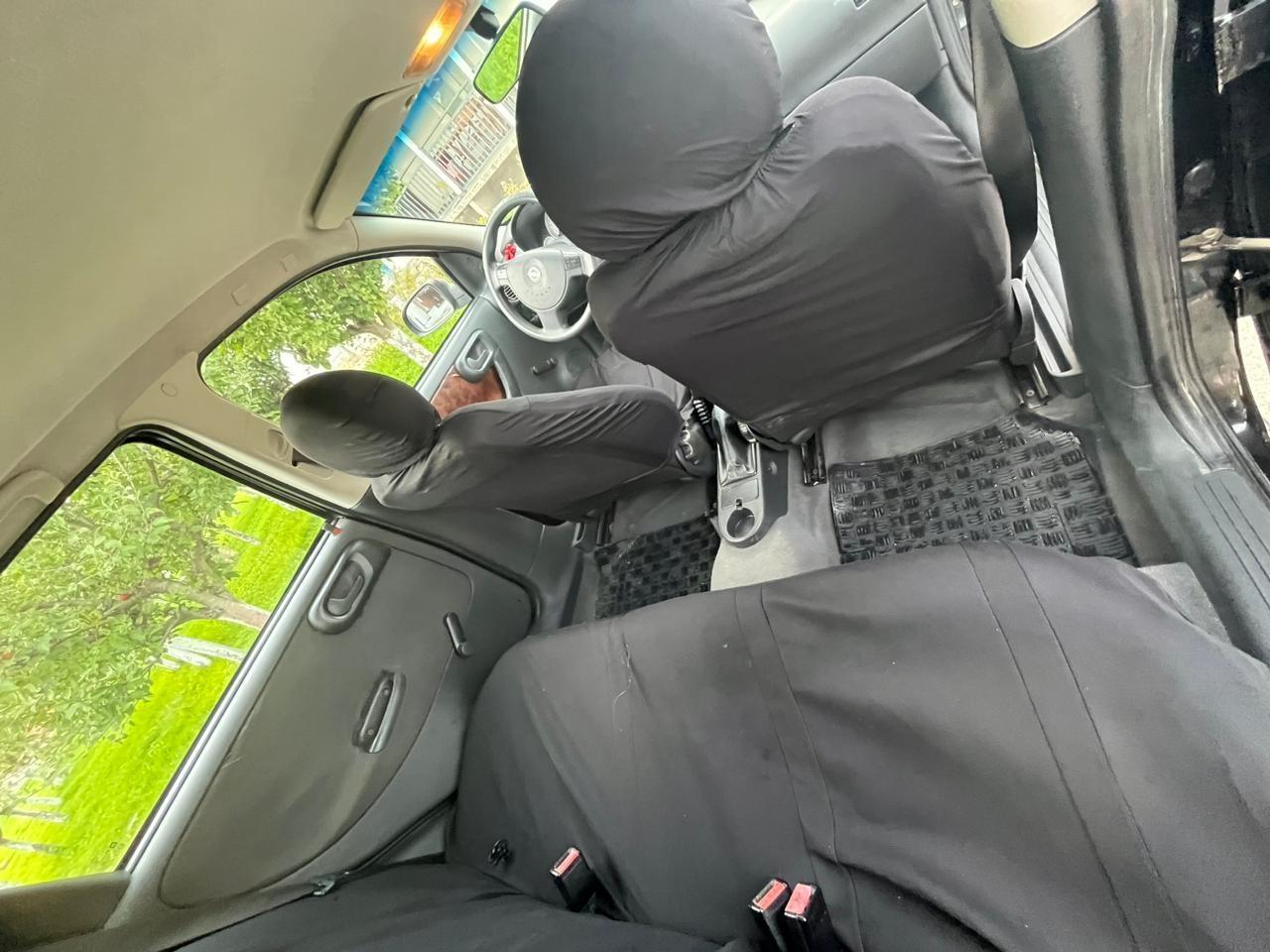 Shitet-opel-corsa