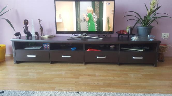 komodë për TV