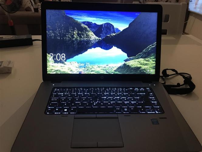 Loptop i7
