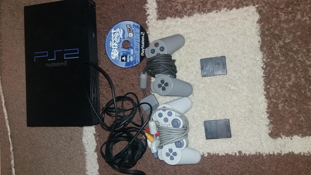 SHES-PLAY-STATION-2