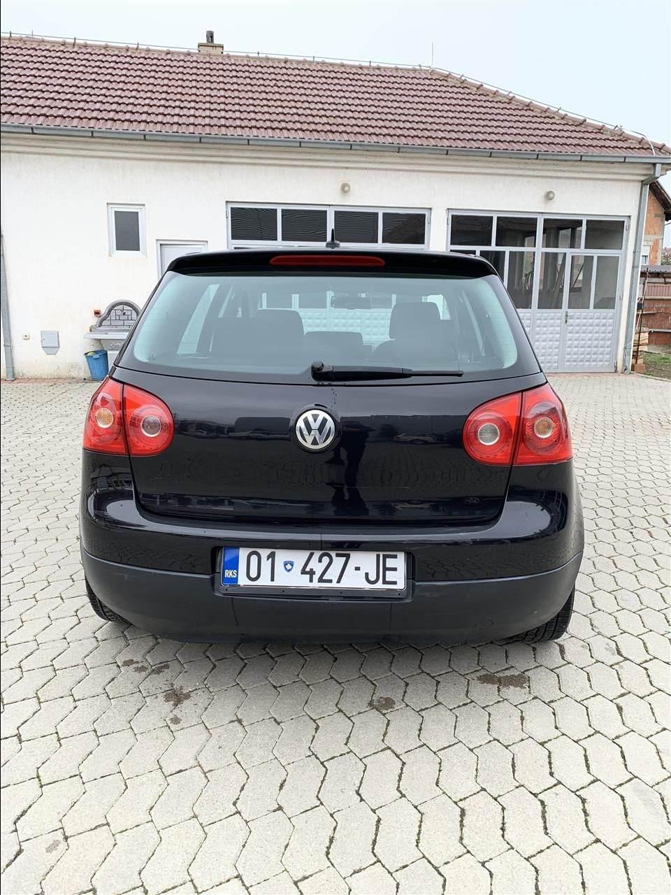Shes-golf-5