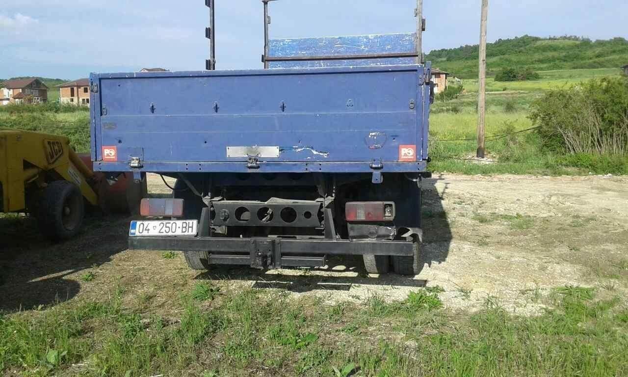 CAMION