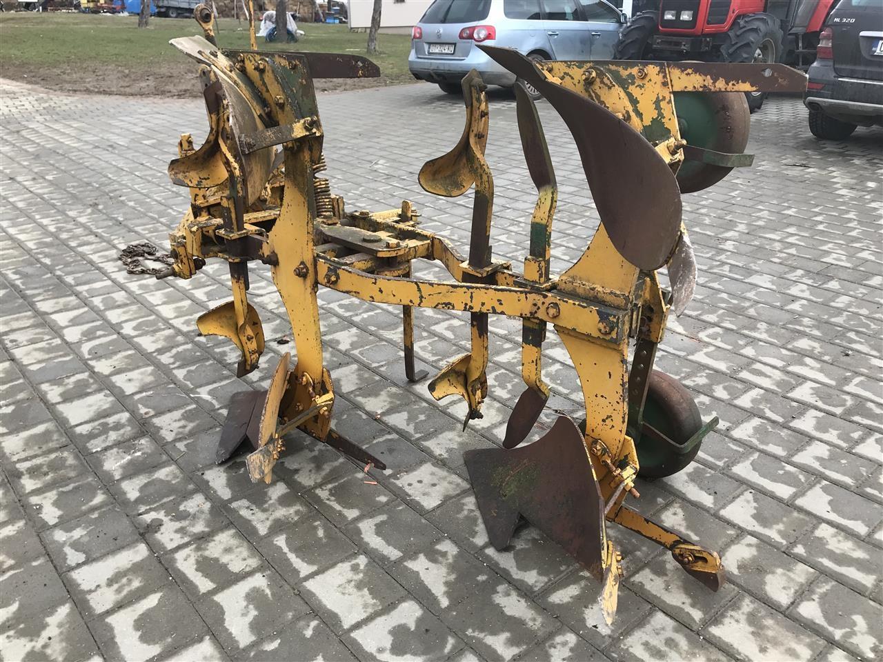 Pllug-per-traktor-