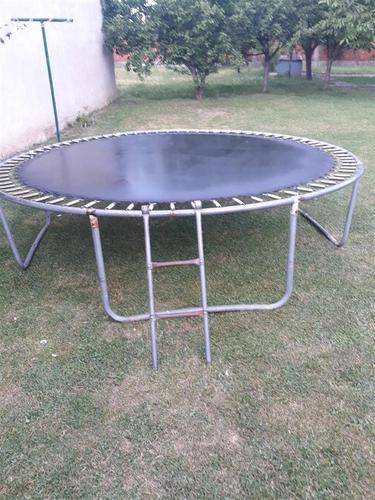 Trampoline 