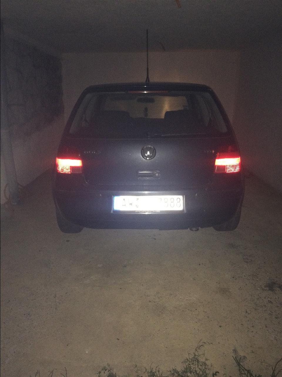 VW-Golf-4--1-9
