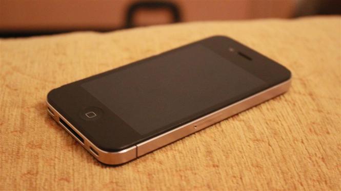 iPhone 4