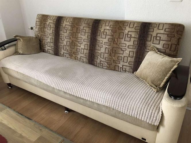 3+3+1.  190 €