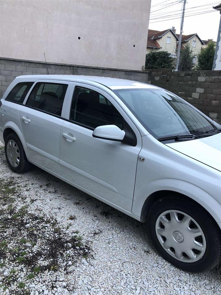 Shitet-OPEL-ASTRA-1-7