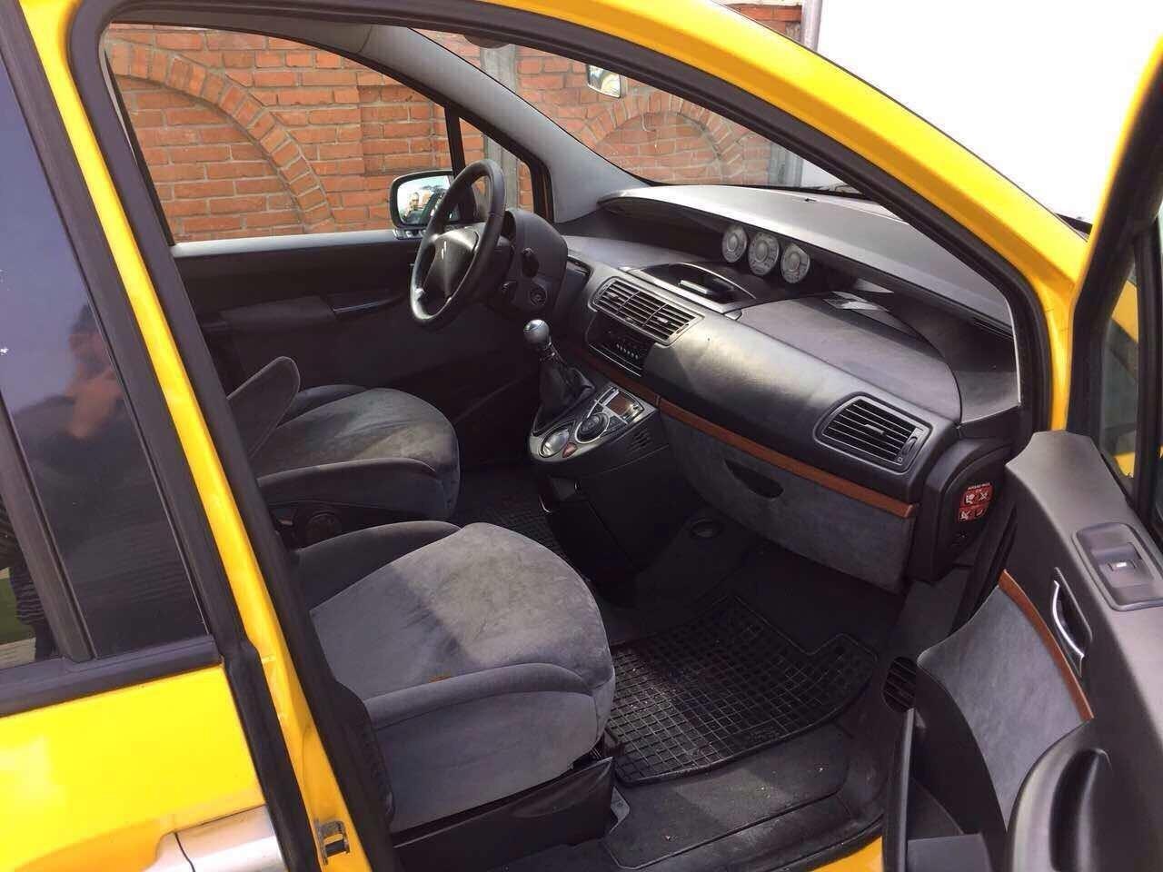 Citroen-c8