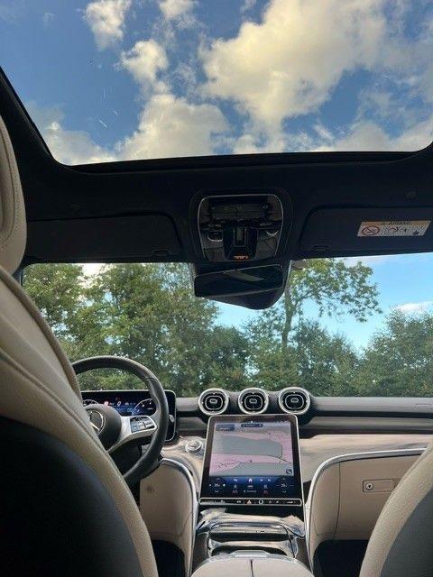 Mercedes-Benz-C-Class-2022---AMG-LOCK