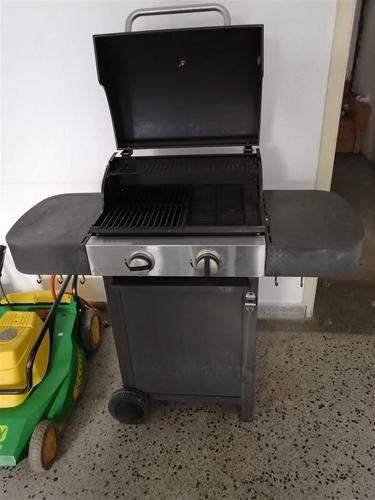 Shitet grilli 