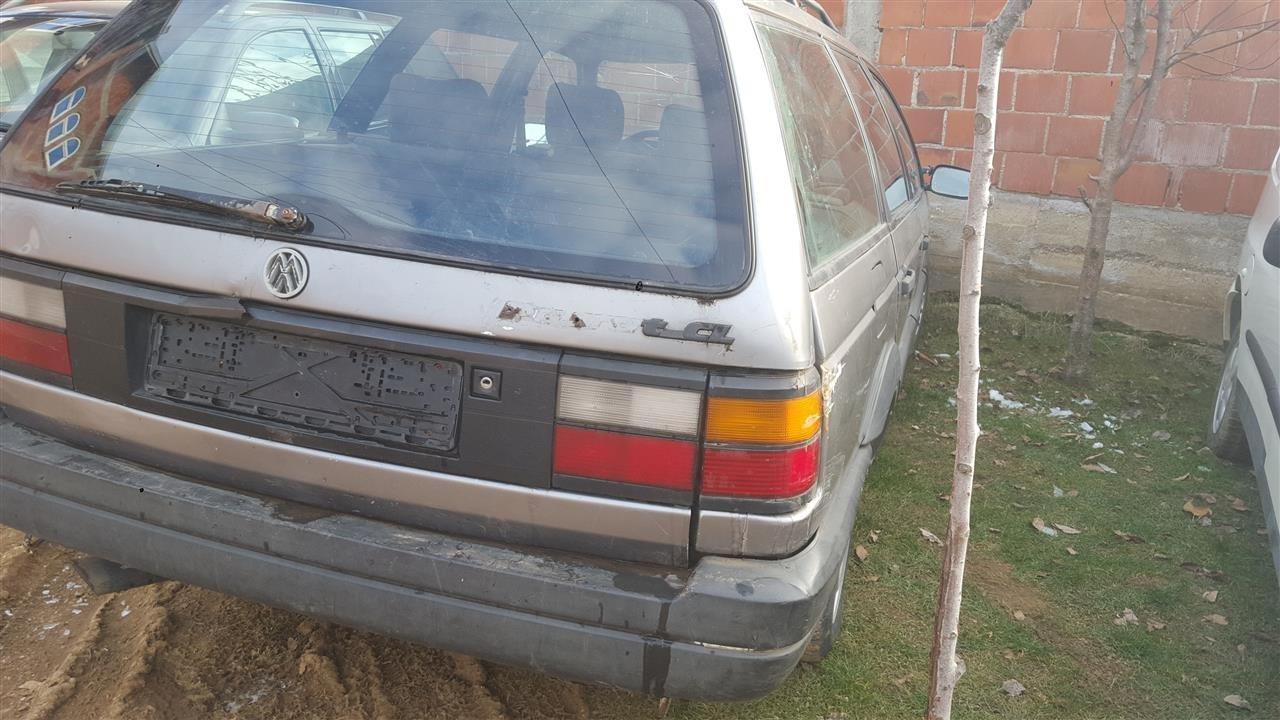 pasat-2-ford-92