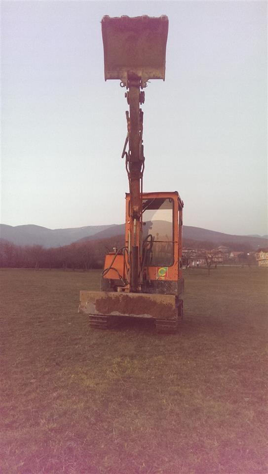 Eskavator-Hitachi