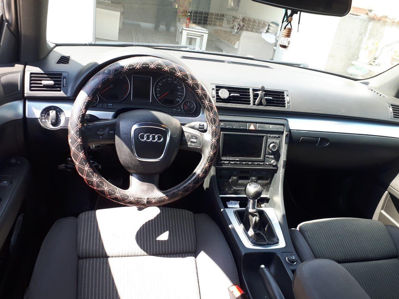 Audi-A4-2008-