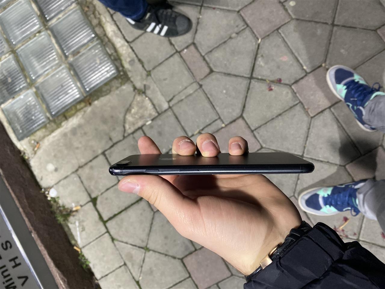 Shitet-iphone-7-plus