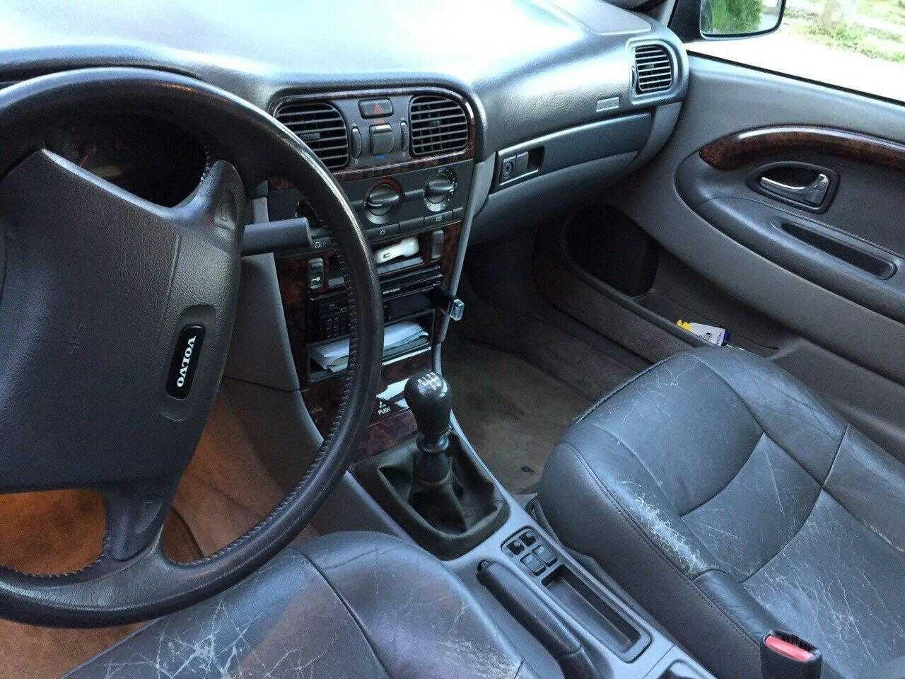 Volvo-S40-dizel--99-
