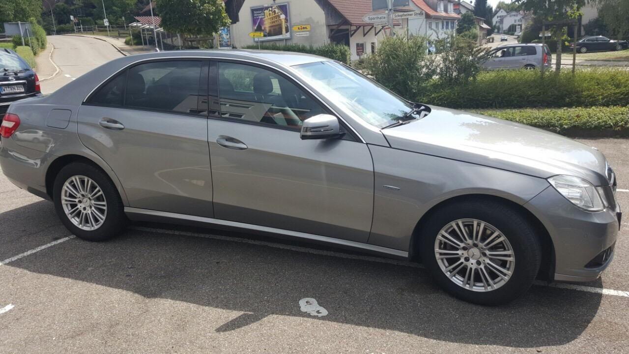 Mercedes-E220