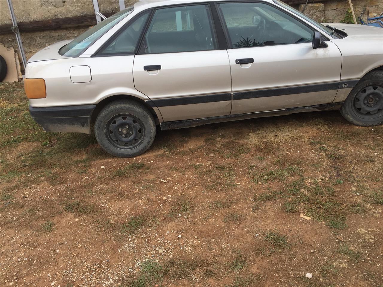 Audi-80