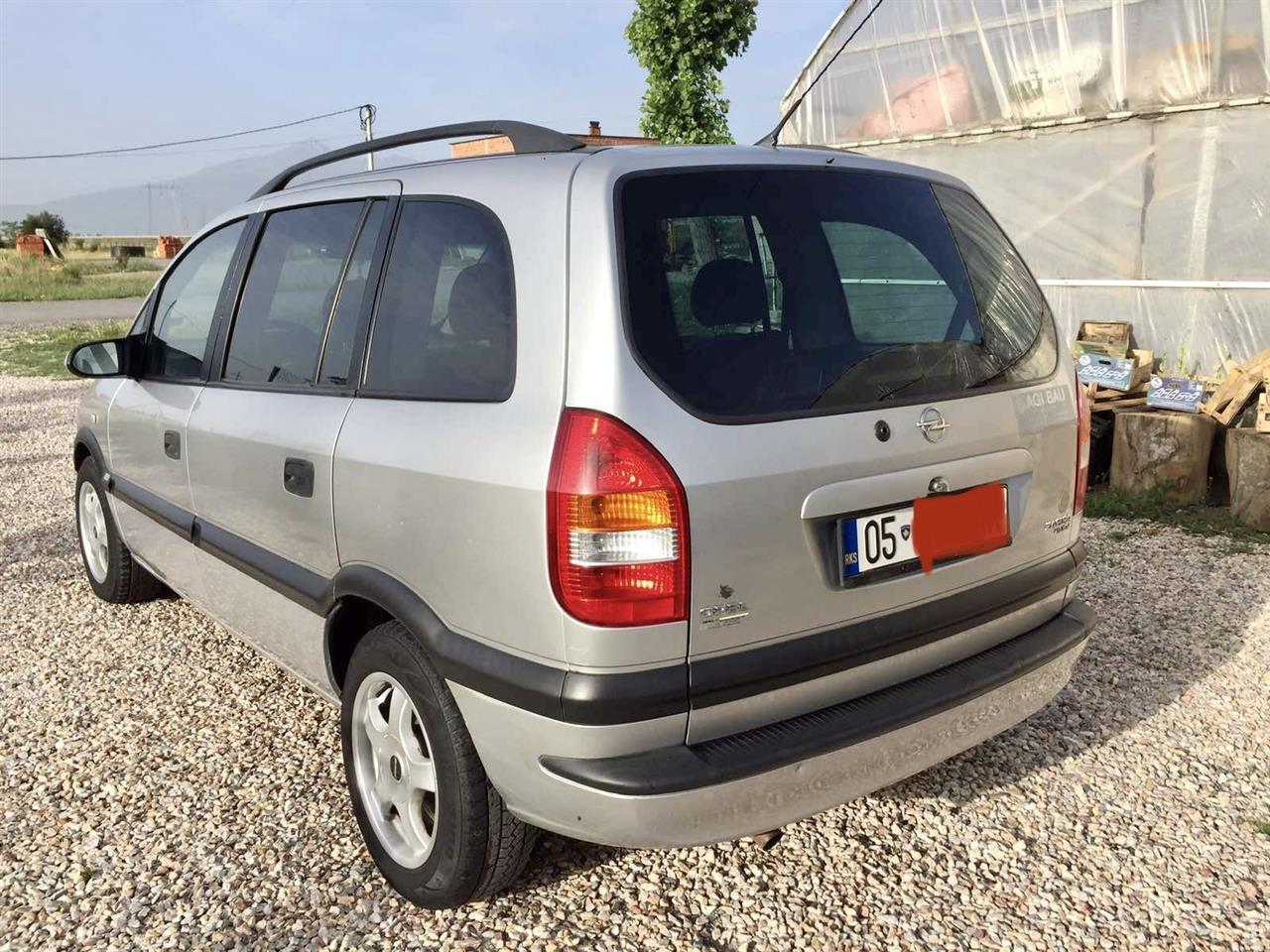 Opel-Zafira-7ulse