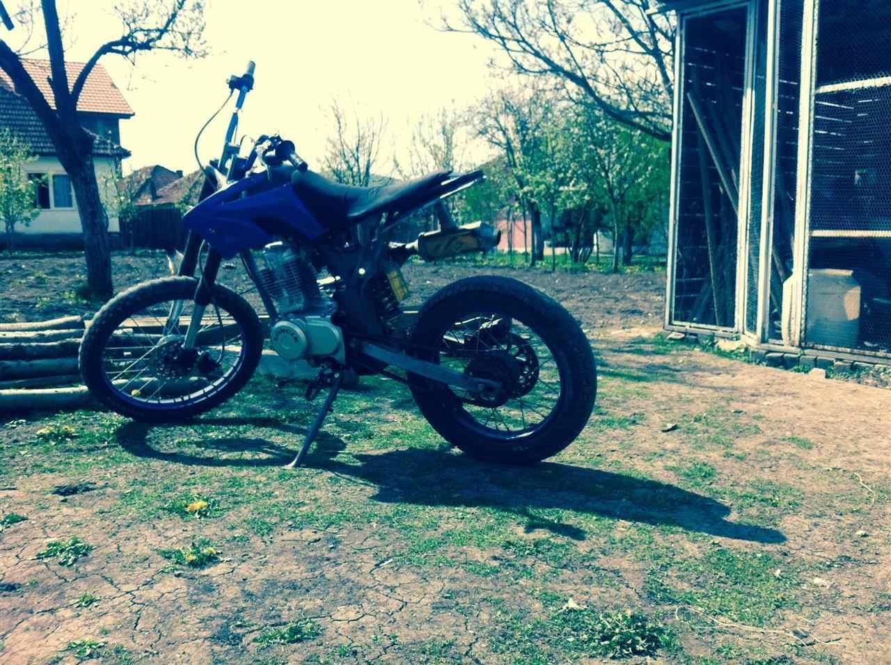Cross-150-cc