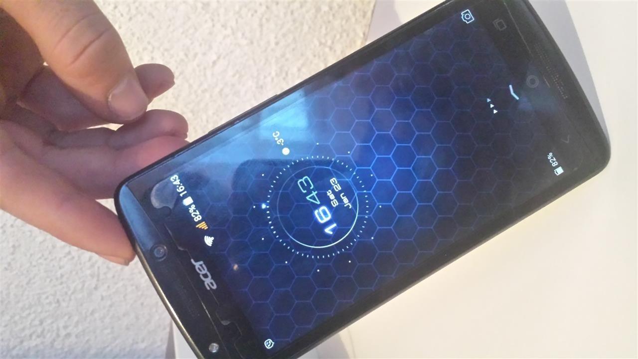 Acer-E700-