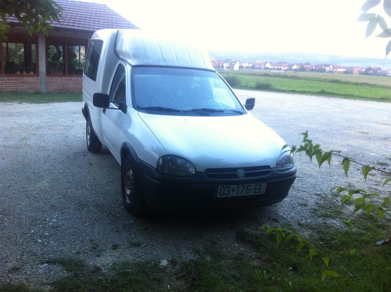 Shitet-Opel-Combo