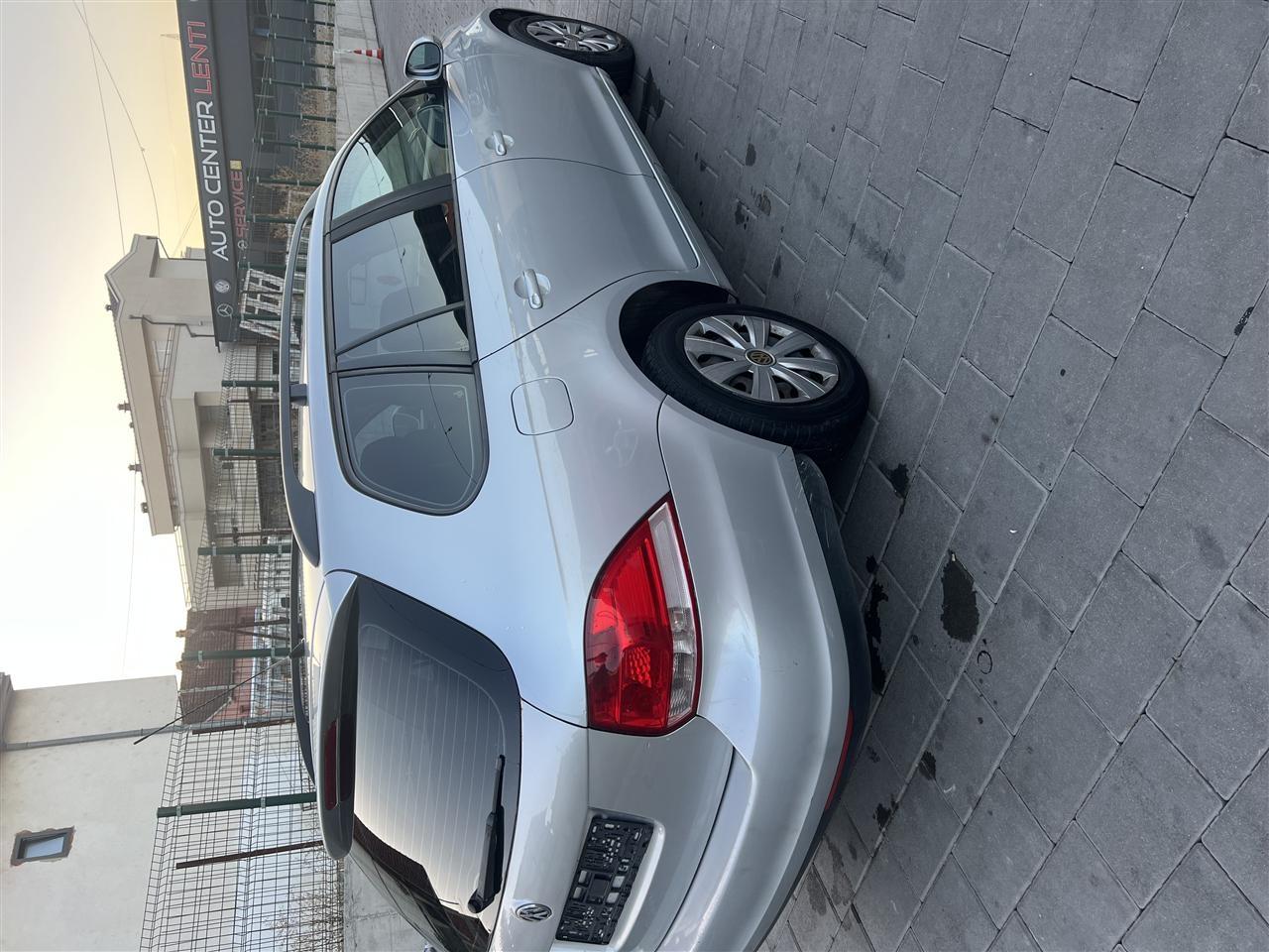 Golf-5-1-9-Tdi-2008-motorr-me-partikal-ngjendje-shum-tmir-i