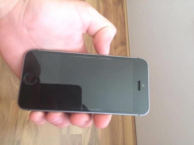 iPhone SE