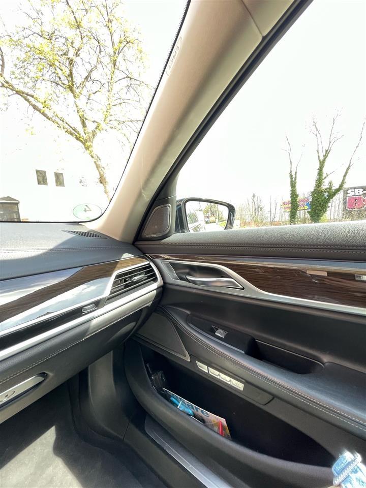BMW-740D-2016