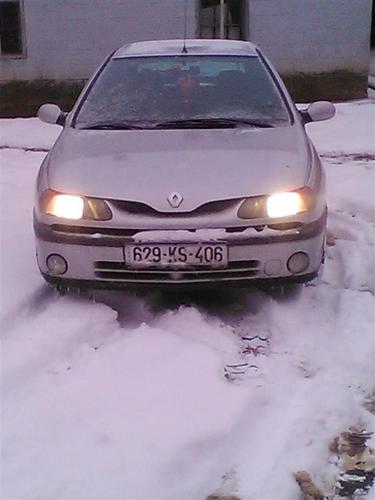RENAULT LAGUNA 