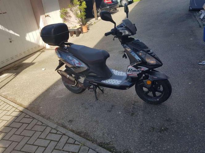 skuter 