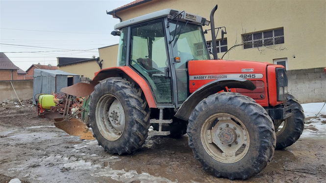 Traktor