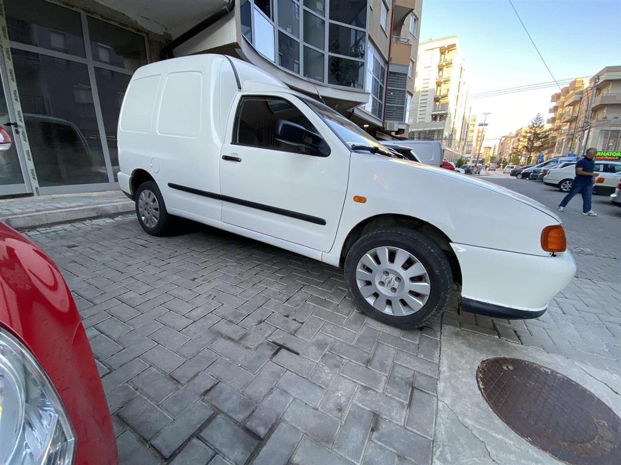 Caddy-