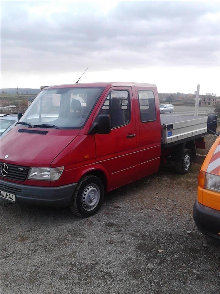 -ushit-Mercedes-Sprinter-