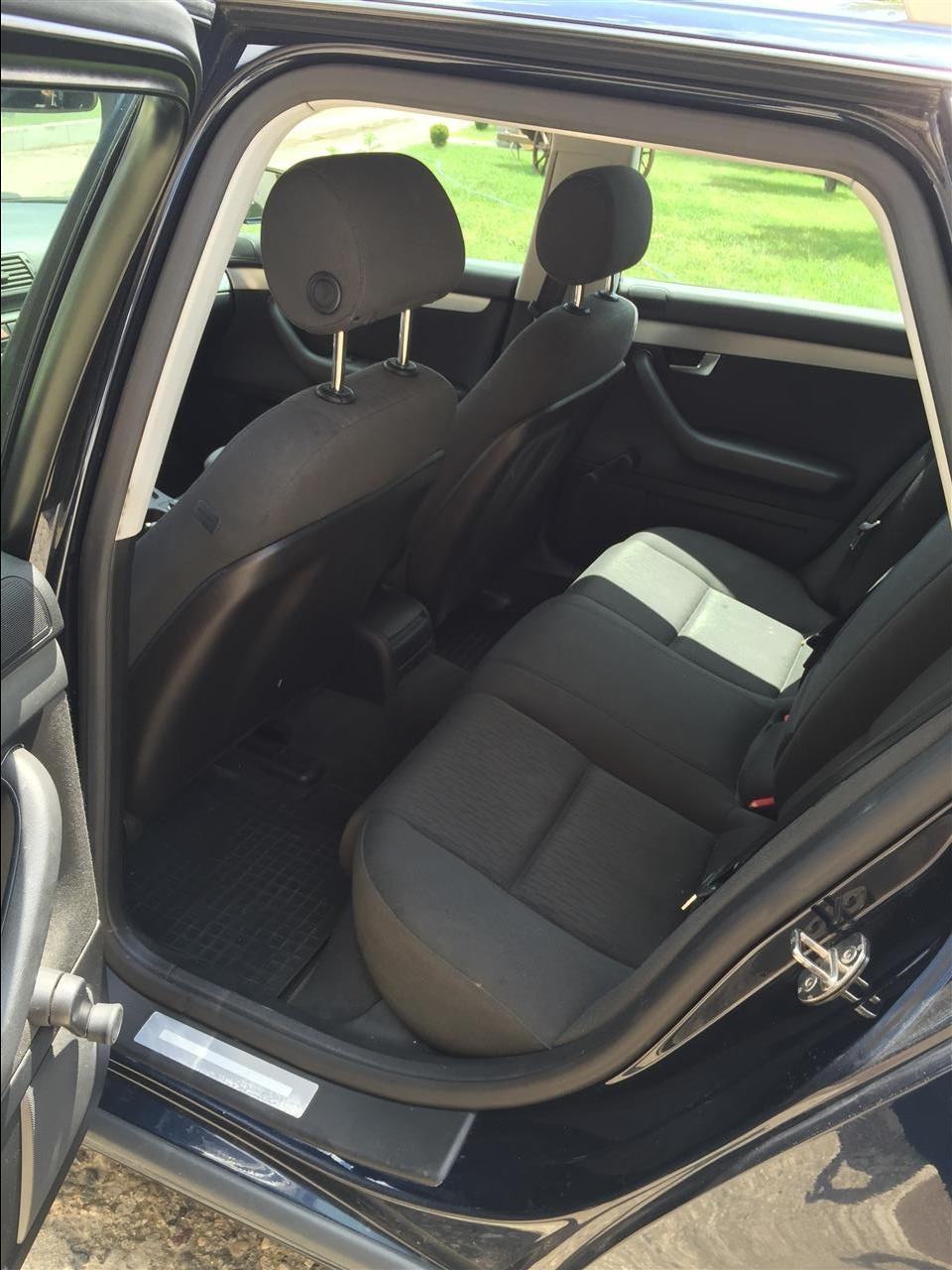 Audi-A4-2-0--06-