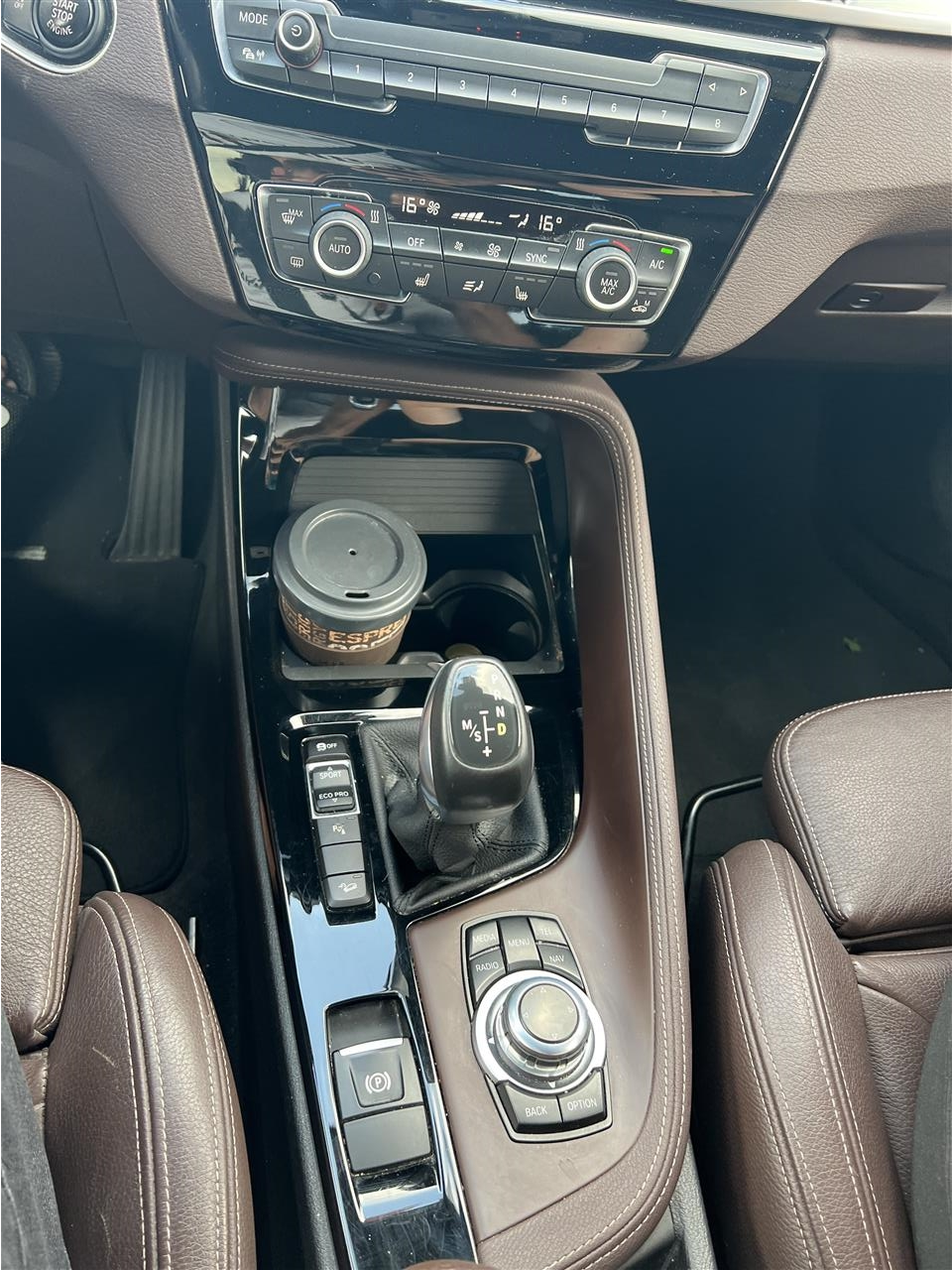 Shitet-BMW-X1