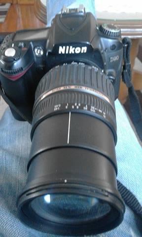 Nikon D90