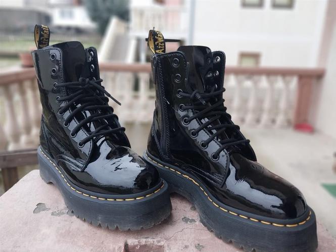 Dr.Martens