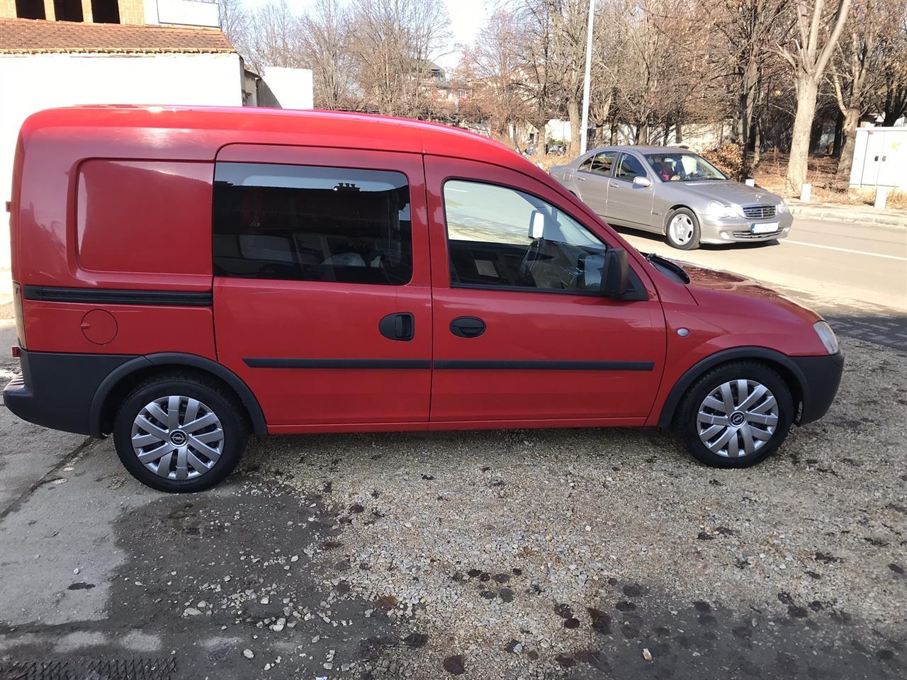 Opel-Combo