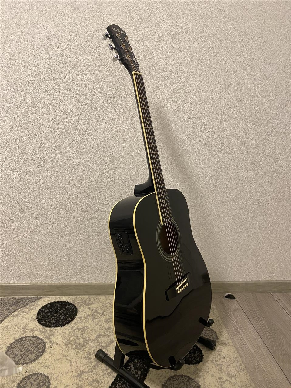 Gitare-Elek-akustike