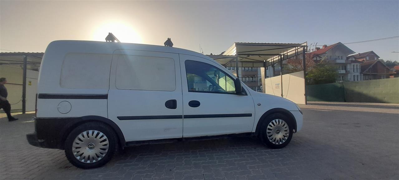 Opel-combo-
